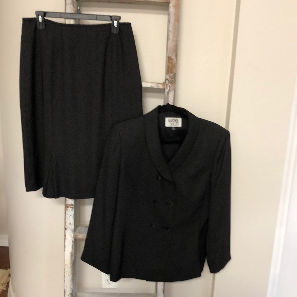 Suit